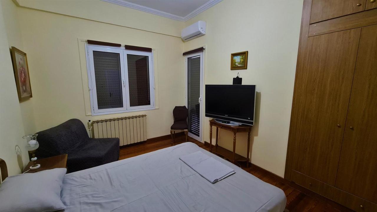 Zefyros Super Cool Apartments Next To Alimos Riviera Athena Bagian luar foto