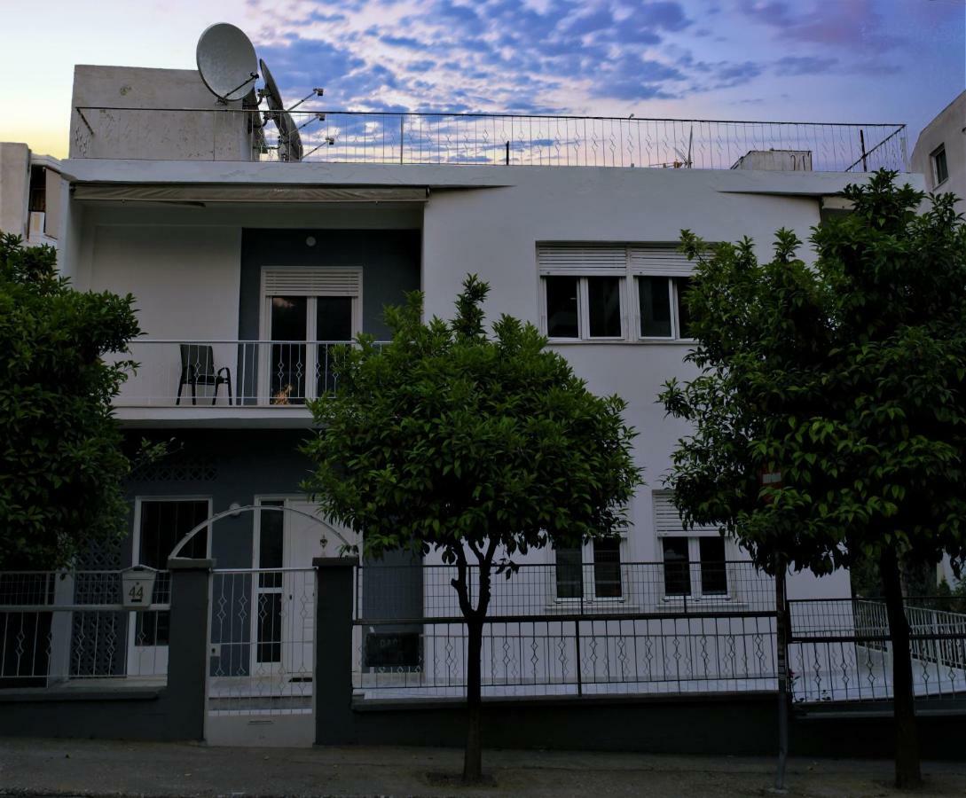 Zefyros Super Cool Apartments Next To Alimos Riviera Athena Bagian luar foto