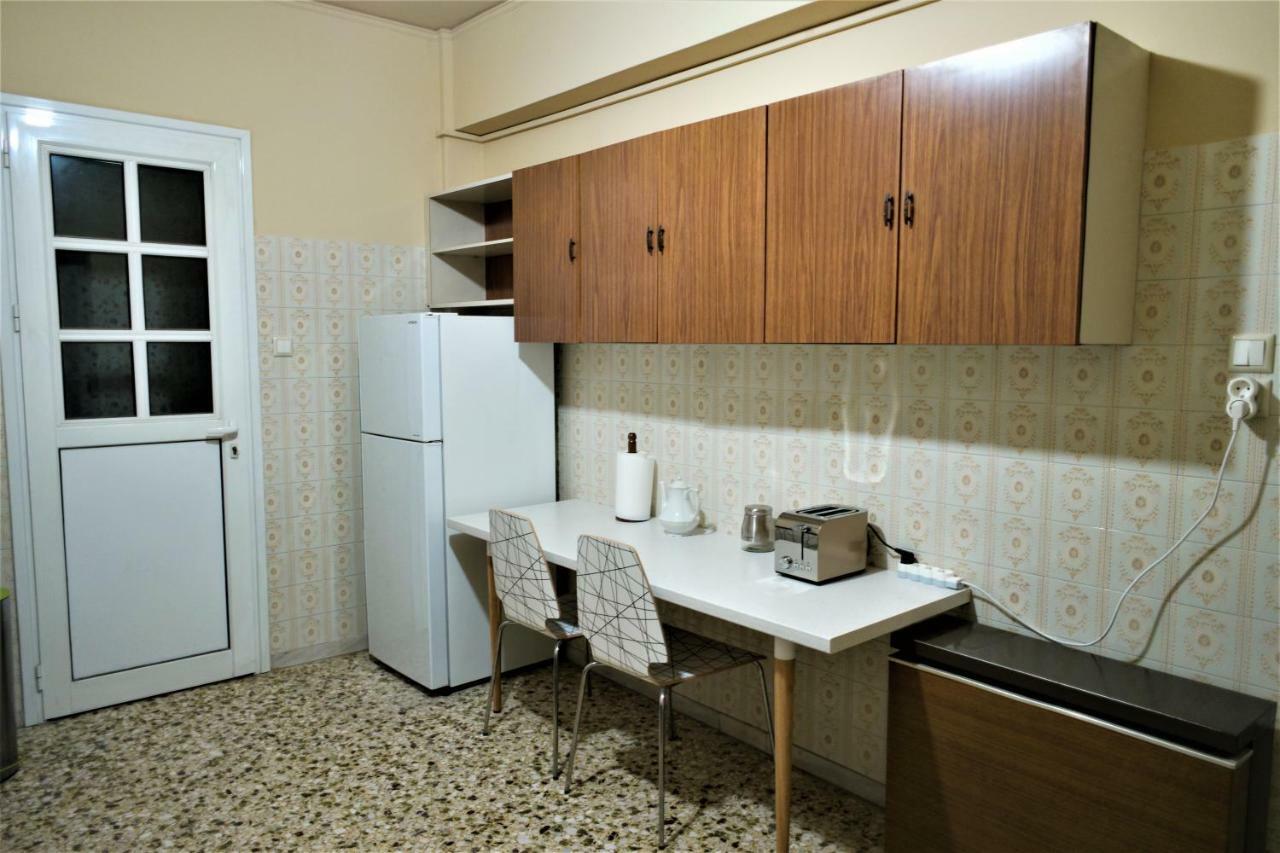 Zefyros Super Cool Apartments Next To Alimos Riviera Athena Bagian luar foto