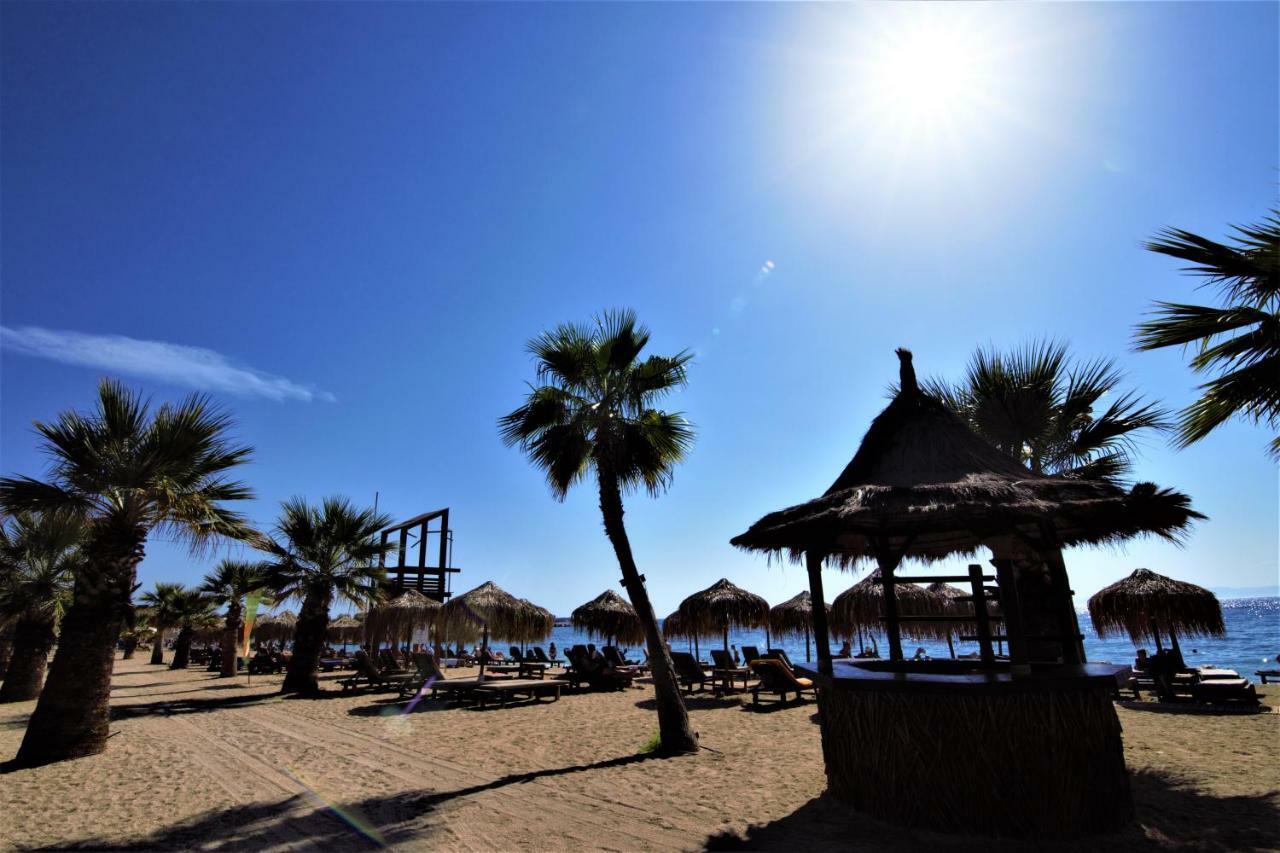 Zefyros Super Cool Apartments Next To Alimos Riviera Athena Bagian luar foto