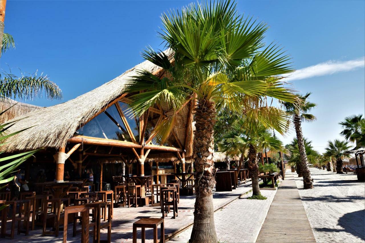 Zefyros Super Cool Apartments Next To Alimos Riviera Athena Bagian luar foto