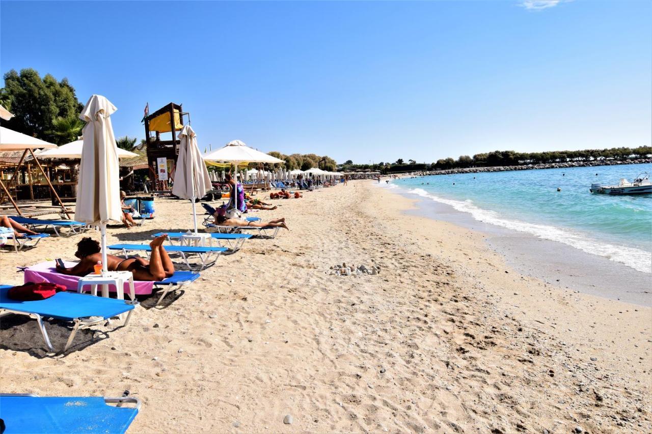 Zefyros Super Cool Apartments Next To Alimos Riviera Athena Bagian luar foto